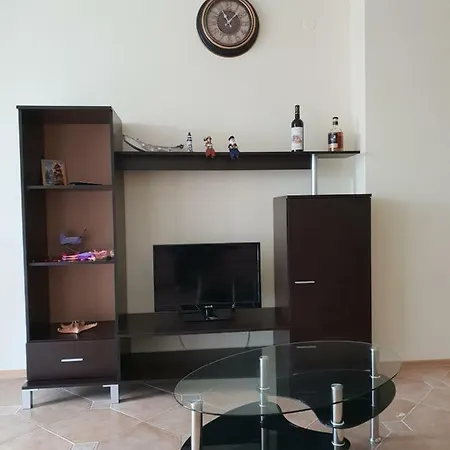 Central Plaza Studio Апартамент